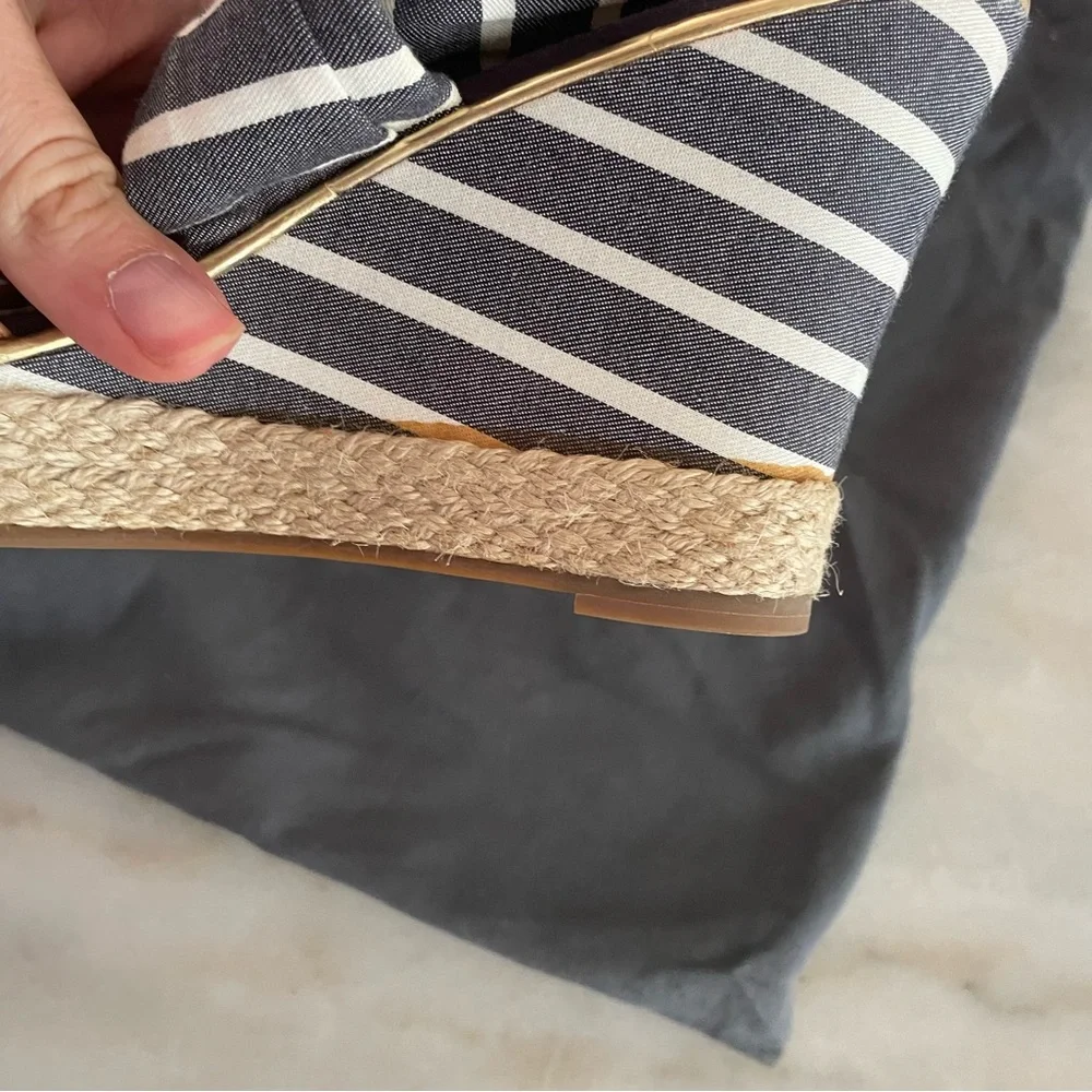 Sperry Wedges with dust bag size 7 - Picture 3 of 8
